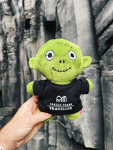 Lade das Bild in den Galerie-Viewer, Freizeitpark Traveller Halloween Kuscheltiere
